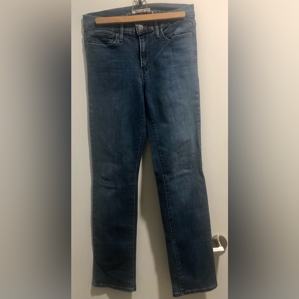 Levi’s original 512 Slimming Straight jeans in mid-blue - size 29